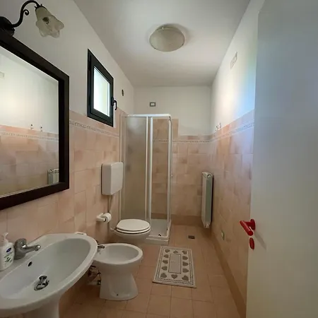 Garda Valtenesi 3* פואניאגו